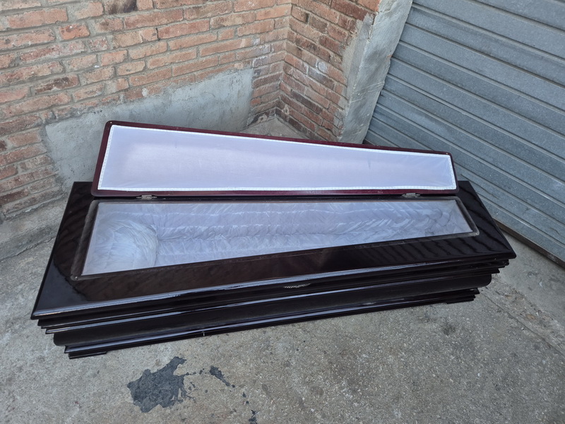 ataud arca brillante madera negro 44x186x44(65) 1u